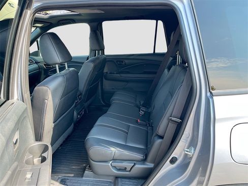 Used 2024 Honda Passport TrailSport image 25