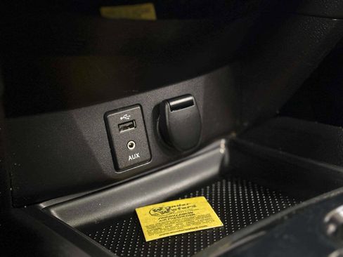 Used 2015 Nissan Rogue SL w/ SL Premium Package image 32