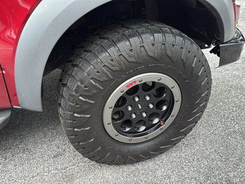 Used 2014 Ford F150 Raptor w/ Equipment Group 801A Luxury image 30