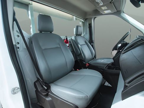 Used 2018 Ford Transit 250 138 RWD image 16