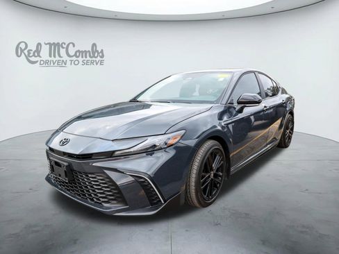 Used 2026 Toyota Camry SE w/ Convenience Package image 1