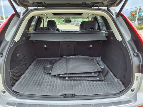 Used 2023 Volvo XC60 B5 Ultimate w/ Protection Package Premier FWD image 10