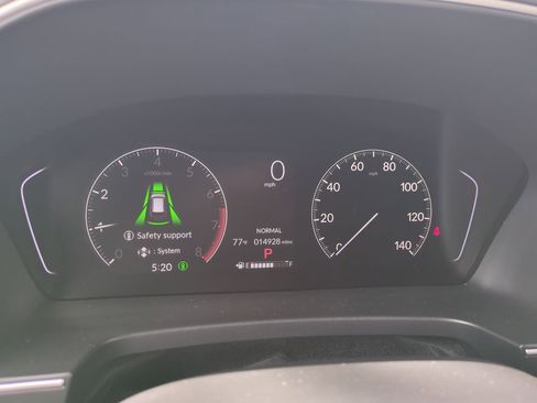 Used 2025 Honda Pilot EX-L image 11