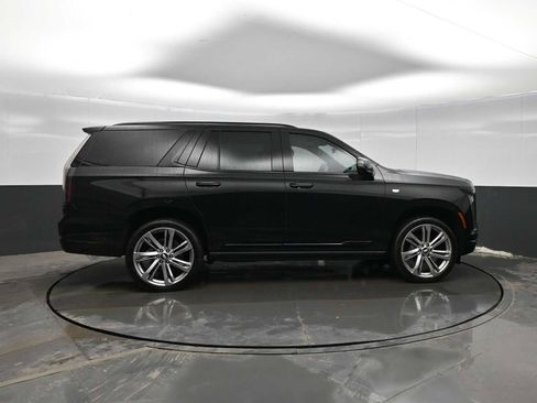 Used 2025 Cadillac Escalade Sport w/ Touring Package image 9