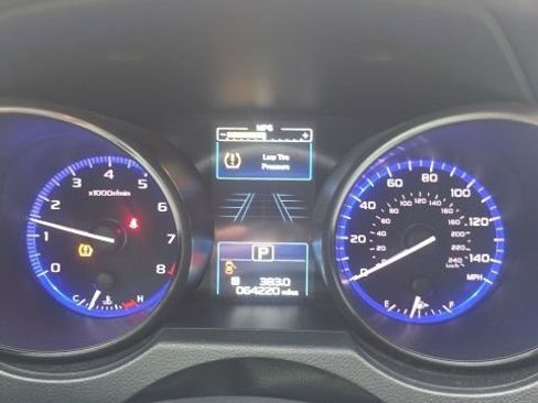 Used 2018 Subaru Outback 2.5i Premium image 15