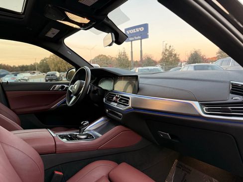 Used 2022 BMW X6 xDrive40i w/ M Sport Package AWD/4WD image 31