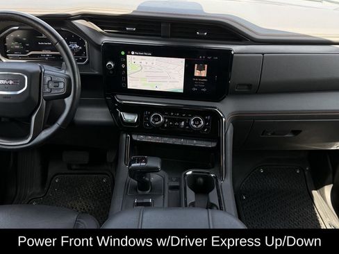 Used 2024 GMC Sierra 1500 AT4 w/ Technology Package AWD/4WD image 15