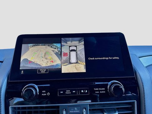 Used 2023 Nissan Armada SL w/ Midnight Edition Package image 10