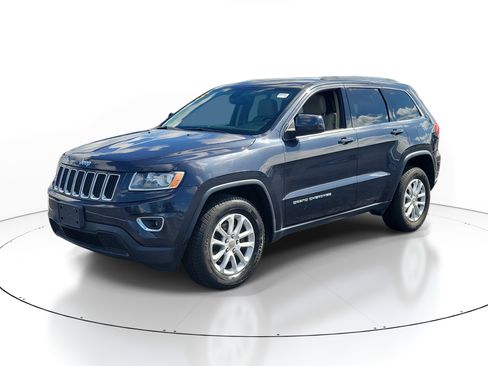 Used 2015 Jeep Grand Cherokee Laredo w/ Quick Order Package 23E AWD/4WD image 3