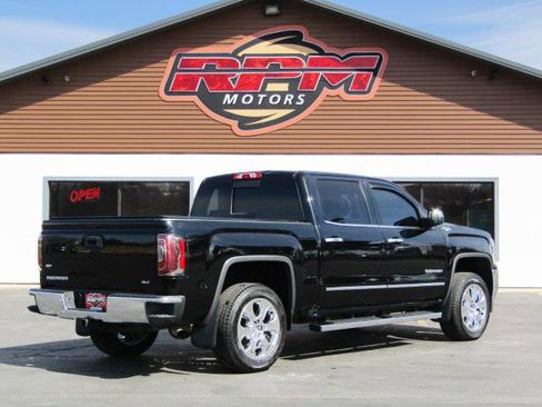 Used 2017 GMC Sierra 1500 SLT w/ SLT Premium Package image 5