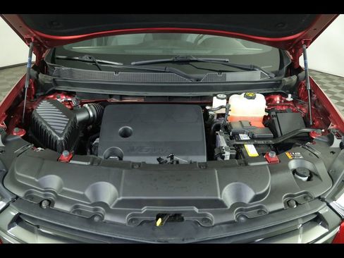 Used 2022 Chevrolet Traverse LT w/ Midnight/Sport Edition image 21