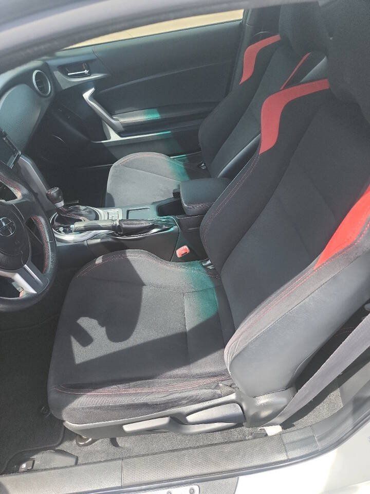 Used 2015 Scion FR-S RWD image 16