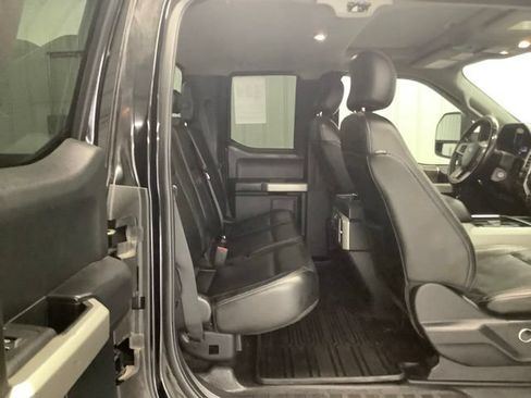 Used 2017 Ford F350 Lariat w/ Lariat Value Package AWD/4WD image 8