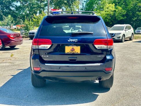 Used 2017 Jeep Grand Cherokee Limited AWD/4WD image 6