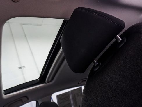 Used 2023 Honda Accord EX image 8