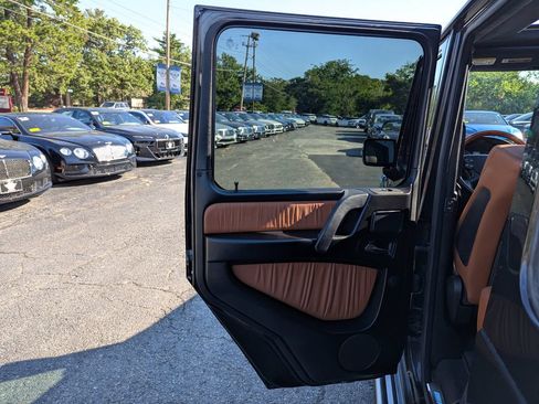 Used 2011 Mercedes-Benz G 55 AMG 4MATIC image 31