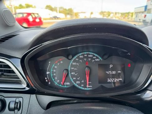 Used 2021 Chevrolet Spark LT FWD image 21