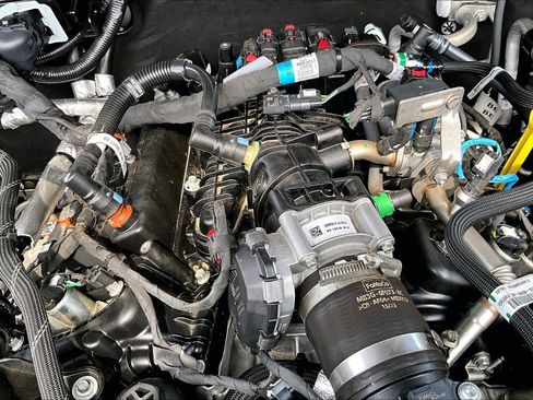 Used 2024 Ford Bronco Outer Banks AWD/4WD image 32