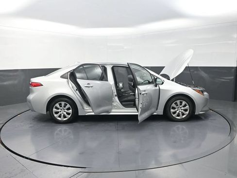 Used 2024 Toyota Corolla LE FWD image 46
