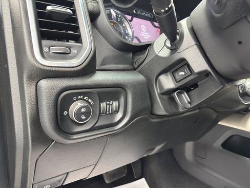 Used 2019 RAM 2500 Laramie image 16