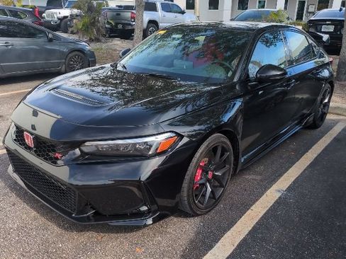 Used 2023 Honda Civic Type R image 5