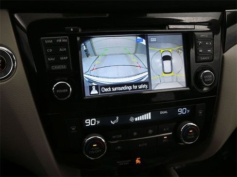 Used 2017 Nissan Rogue Sport SL w/ SL Premium Package image 14