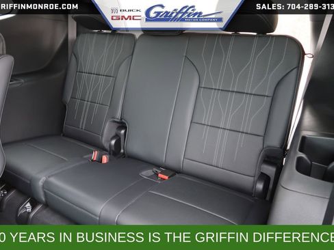 New 2026 Buick Enclave Avenir w/ Super Cruise Package FWD image 23