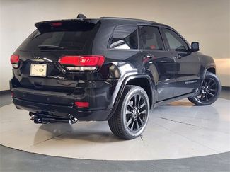 Used 2019 Jeep Grand Cherokee Altitude video 2