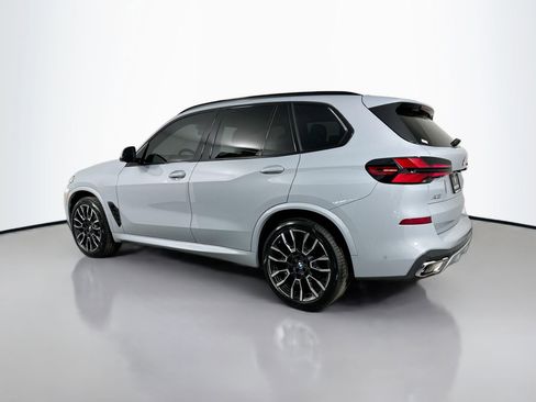 Certified 2024 BMW X5 xDrive40i w/ M Sport Package image 8