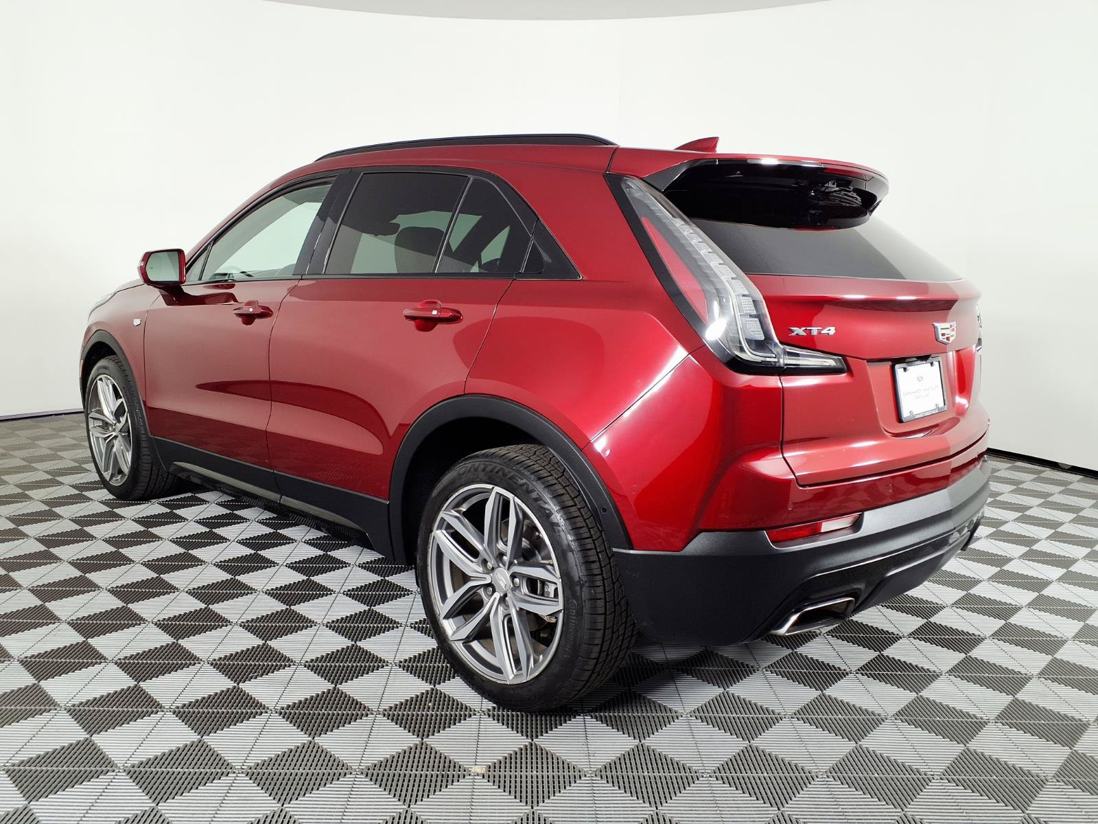 Used 2019 Cadillac XT4 Sport FWD image 6