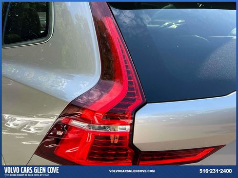 Certified 2023 Volvo XC60 T8 Plus image 8