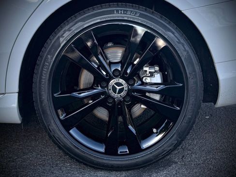 Used 2018 Mercedes-Benz C 300 Sedan w/ Premium Package image 14