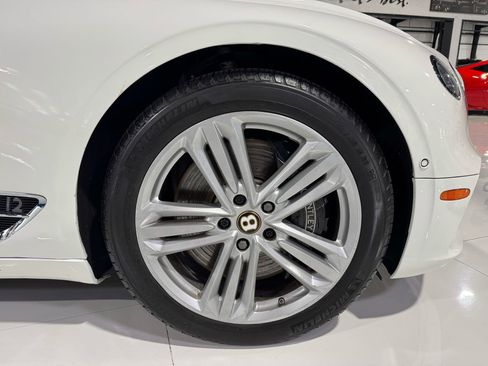 Used 2020 Bentley Continental GT image 48