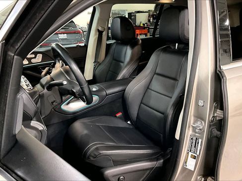 Used 2020 Mercedes-Benz GLS 450 4MATIC image 7