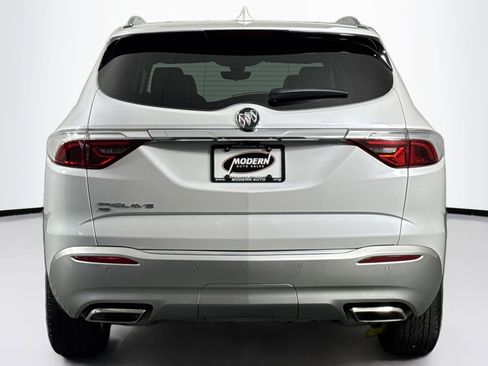 Used 2023 Buick Enclave Essence w/ Experience Buick Package image 10