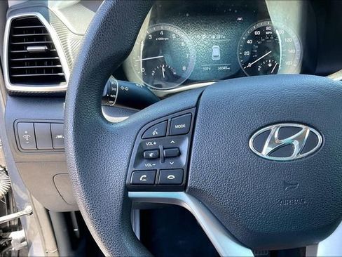 Used 2021 Hyundai Tucson SE FWD image 18