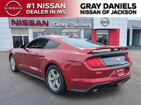 Used 2021 Ford Mustang Coupe image 6