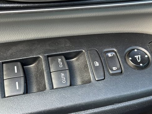 Used 2018 Honda CR-V EX-L image 13