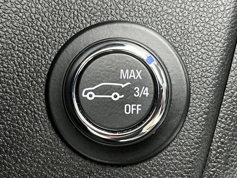 Used 2023 Chevrolet Blazer LT w/ Convenience Package FWD image 16