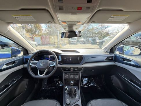 Used 2022 Volkswagen Taos SE w/ IQ.Drive SE Package image 20