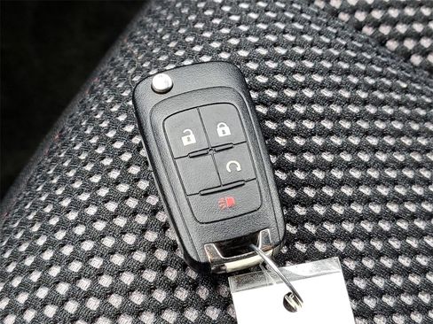 Used 2017 Chevrolet Equinox LT w/ Convenience Package image 29