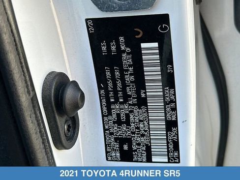 Used 2021 Toyota 4Runner SR5 RWD image 32