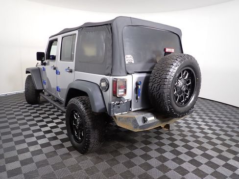 Used 2016 Jeep Wrangler Unlimited Sport AWD/4WD image 10