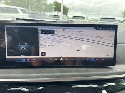 Certified 2026 BMW X7 xDrive40i w/ Premium Package image 23