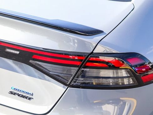 Used 2024 Honda Accord Sport image 10