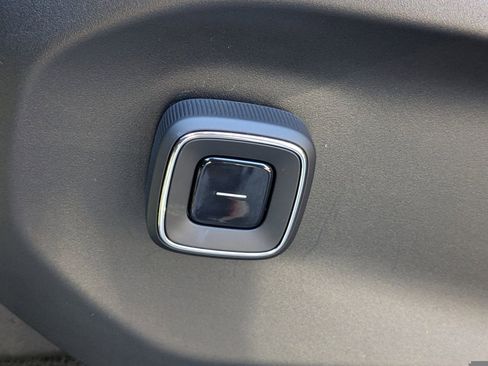 New 2025 Volvo EX90 Ultra image 27