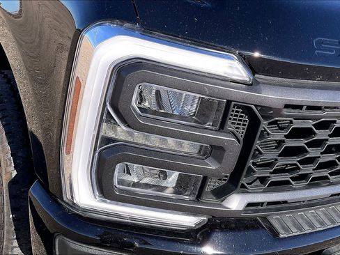 Used 2025 Ford F250 XL w/ STX Appearance Package image 27