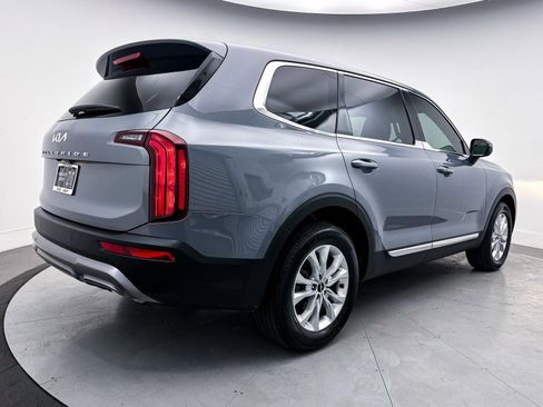 Used 2022 Kia Telluride LX image 16