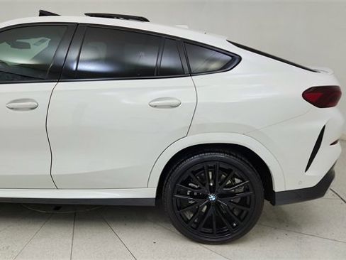 Used 2026 BMW X6 xDrive40i image 10