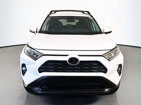 Used 2020 Toyota RAV4 XLE w/ Carpet Mat Package AWD/4WD image 2
